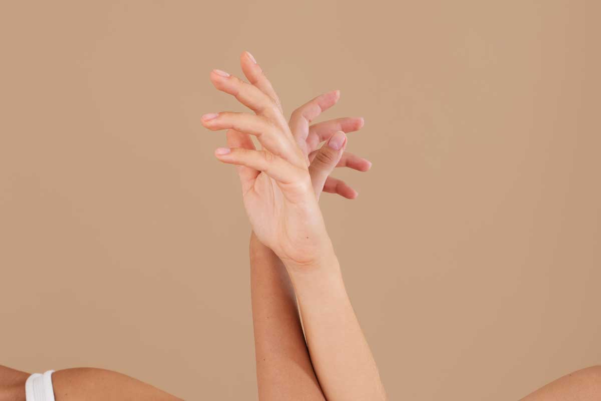 手臂突然出現斑