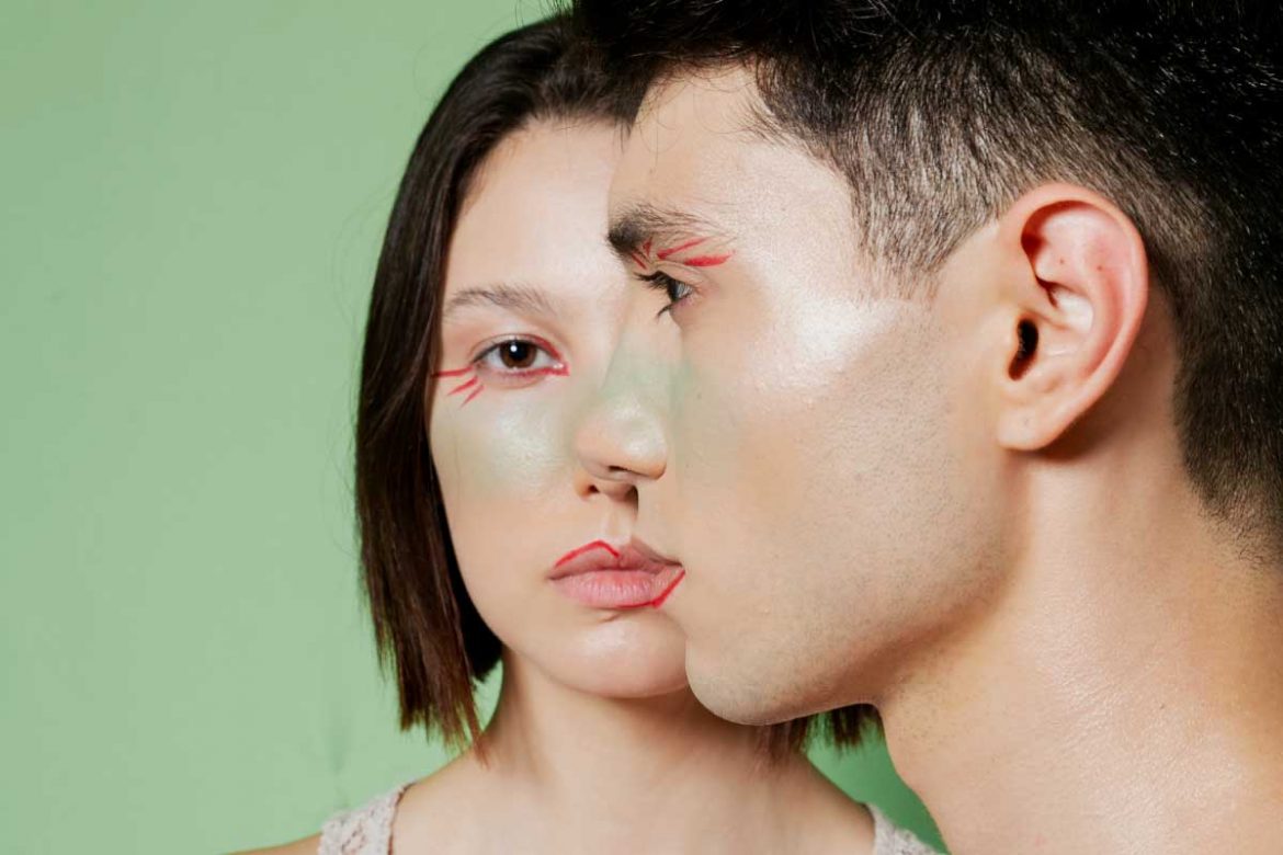 輕鬆上手！新手學生的懶人簡單化妝步驟