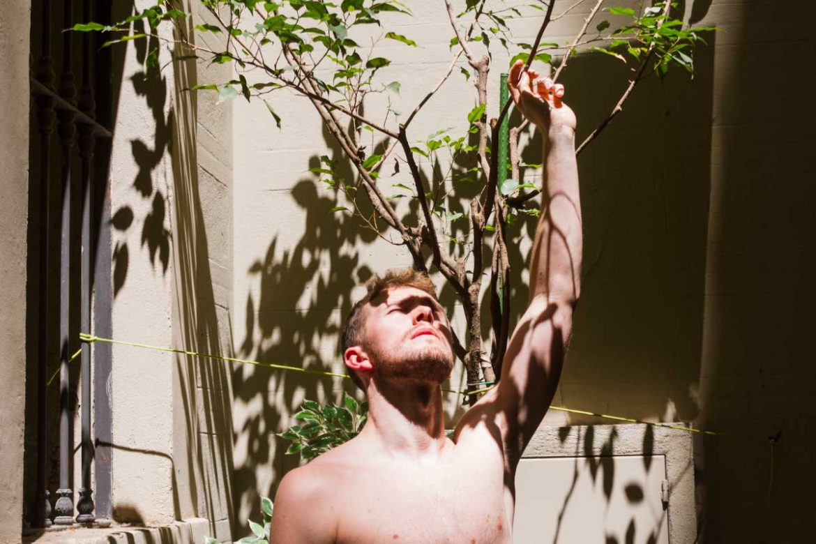 臉曬傷怎麼辦？8種方法幫你快速白回來！